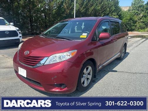 2017 Toyota Sienna LE