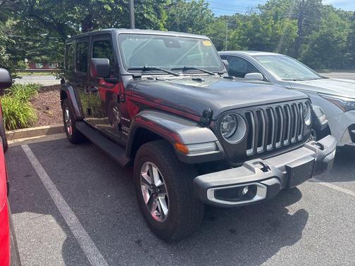 Granite Crystal Metallic Clearcoat 2021 Jeep Wrangler Unlimited Sahara