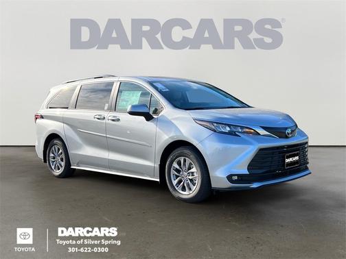 2025 Toyota Sienna XLE