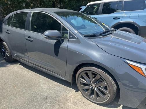 2025 Toyota Corolla Hybrid SE