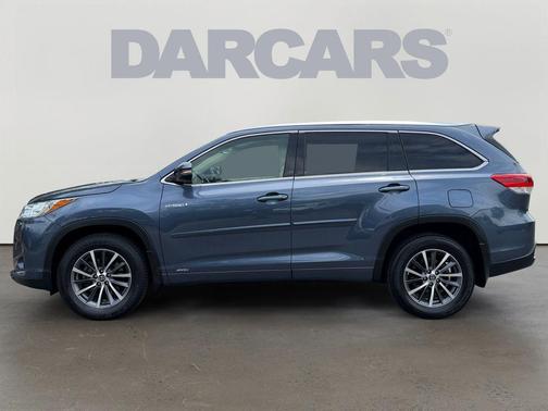 Shoreline Mist 2017 Toyota Highlander Hybrid XLE