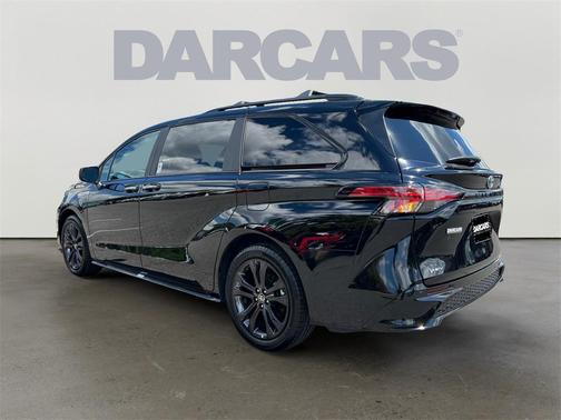 2025 Toyota Sienna XSE 7 Passenger