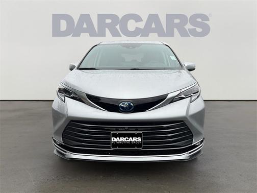 2023 Toyota Sienna Platinum 7 Passenger