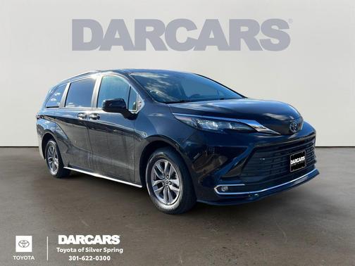 2024 Toyota Sienna XLE