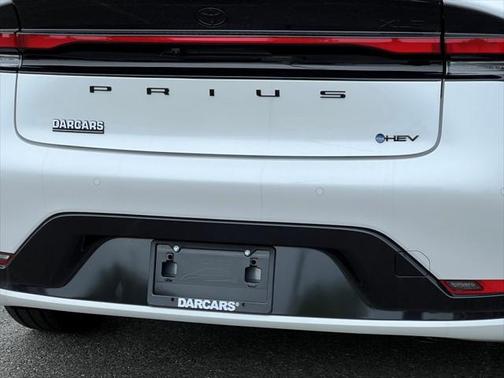 2025 Toyota Prius L