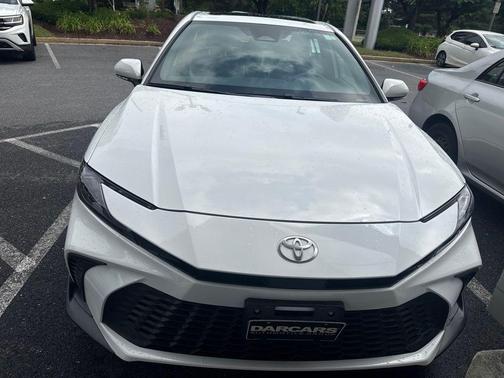 Ice 2026 Toyota Camry SE