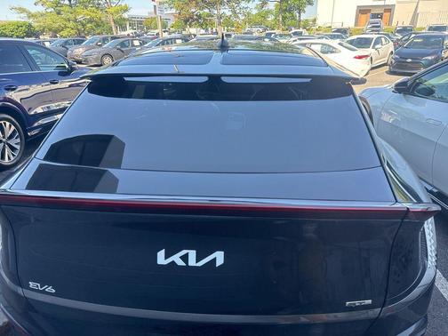 Aurora Black Pearl 2023 Kia EV6 GT-Line