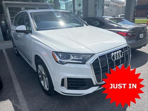 2023 Audi Q7 45 Premium