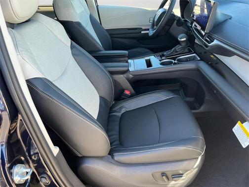 2025 Toyota Sienna Limited