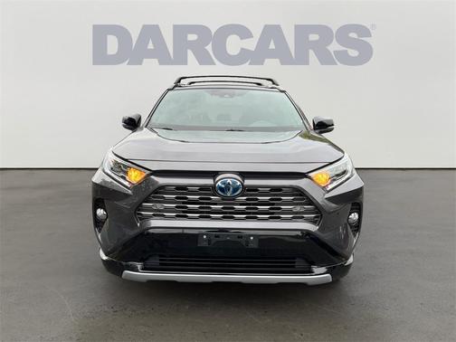 2020 Toyota RAV4 Hybrid SE