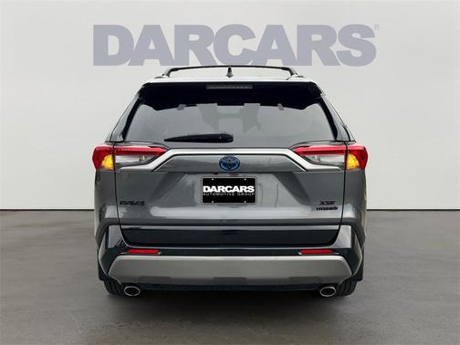 2020 Toyota RAV4 Hybrid SE