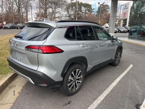 2024 Toyota Corolla Cross XLE