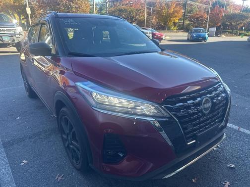 2024 Nissan Kicks SR