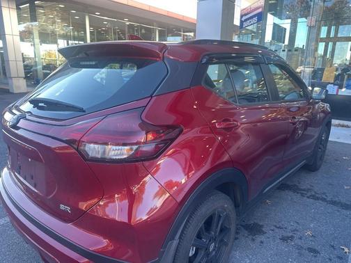 2024 Nissan Kicks SR