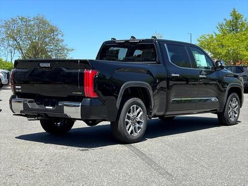 2025 Toyota Tundra Hybrid 1794 Edition