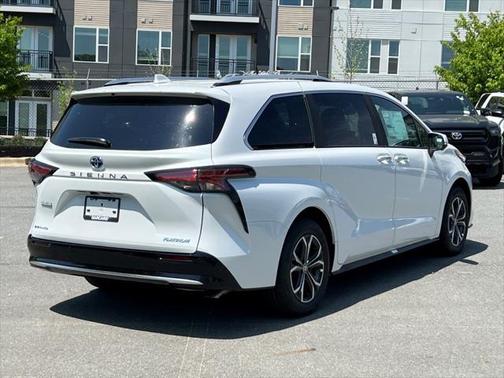 2025 Toyota Sienna Platinum 7 Passenger