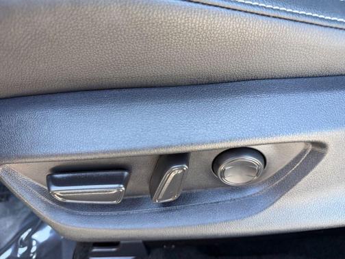 Midnight Black Metallic 2026 Toyota Camry SE