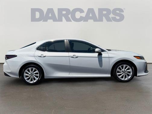 Ice Edge 2022 Toyota Camry LE