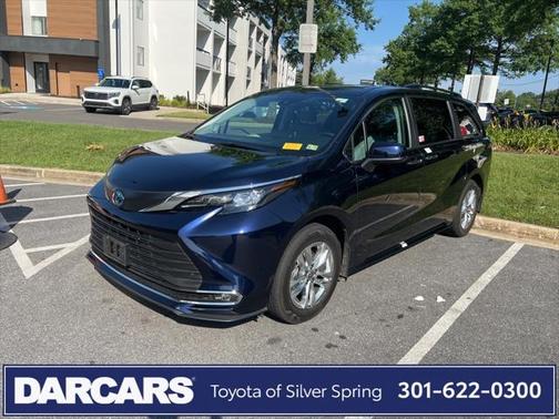 2024 Toyota Sienna XLE 7 Passenger