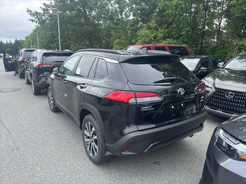 2025 Toyota Corolla Cross XLE