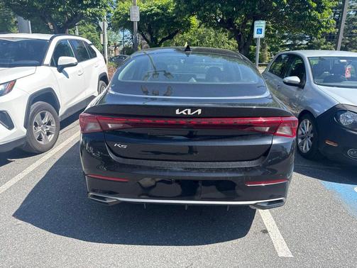 Ebony Black 2022 Kia K5 EX