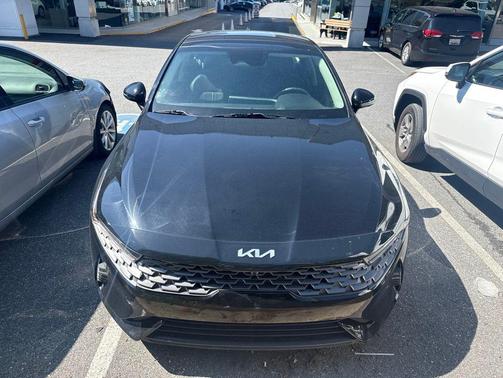 Ebony Black 2022 Kia K5 EX