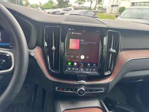 Denim Blue Metallic 2023 Volvo XC60 B5 Plus Bright Theme