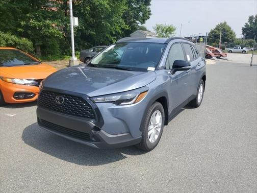 2025 Toyota Corolla Cross LE
