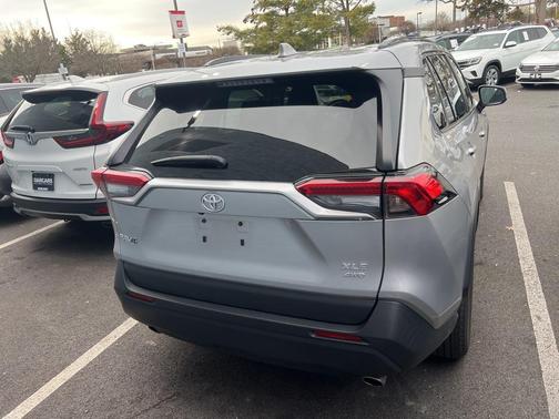 2023 Toyota RAV4 XLE