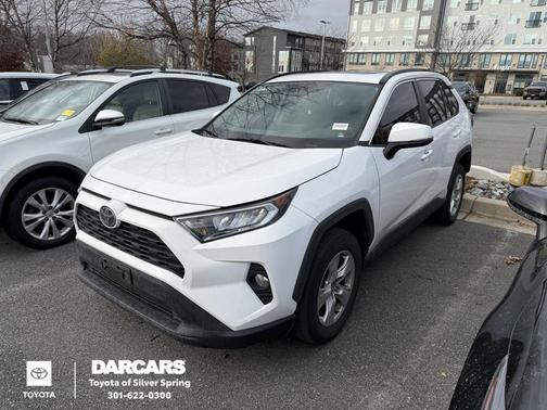 2020 Toyota RAV4 XLE