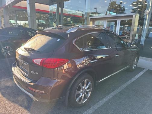 2017 INFINITI QX50 Base