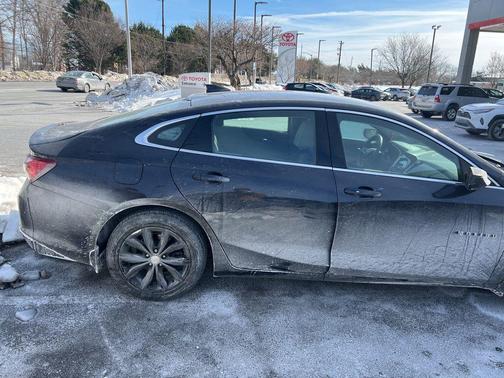 2022 Chevrolet Malibu FWD LT