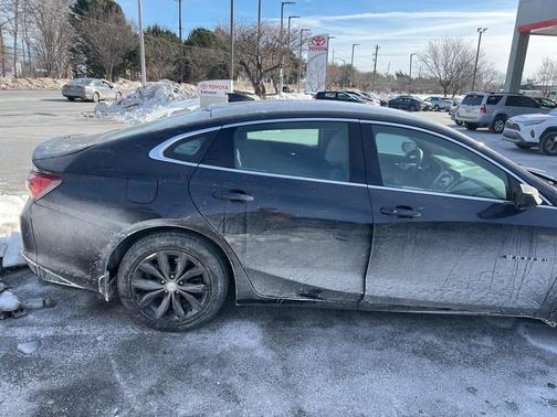 2022 Chevrolet Malibu FWD LT