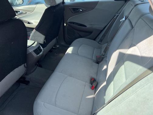 2022 Chevrolet Malibu FWD LT