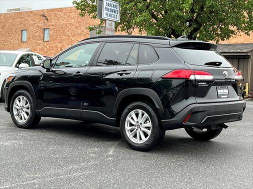2024 Toyota Corolla Cross LE