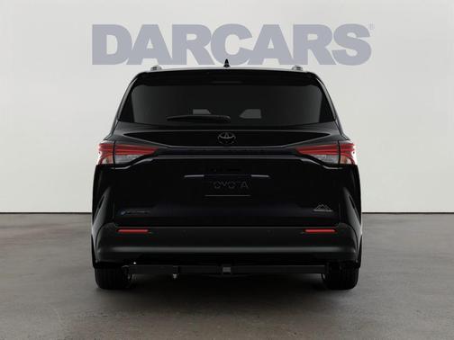 Midnight Black Metallic 2026 Toyota Sienna Woodland Edition