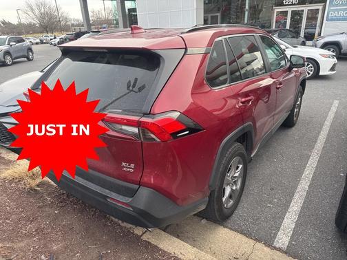 2025 Toyota RAV4 XLE