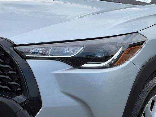 Sonic Silver 2023 Toyota Corolla Cross LE