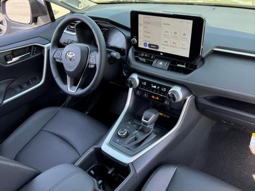 2025 Toyota RAV4 Hybrid XLE Premium