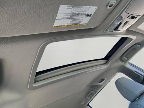 2015 Toyota Sienna XLE Premium