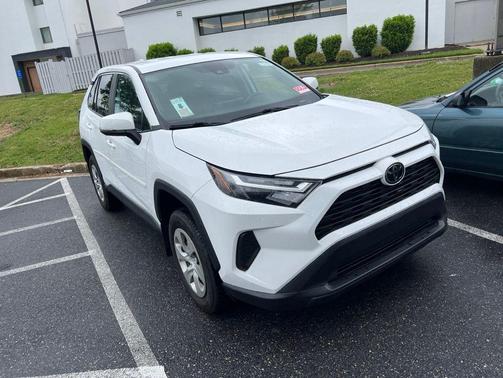 Ice Cap 2023 Toyota RAV4 LE