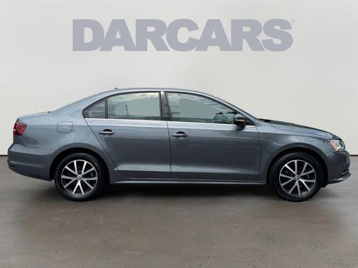 Platinum Gray Metallic 2018 Volkswagen Jetta 1.4T SE