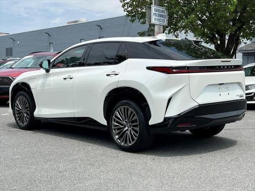 2023 Lexus RZ 450e Luxury