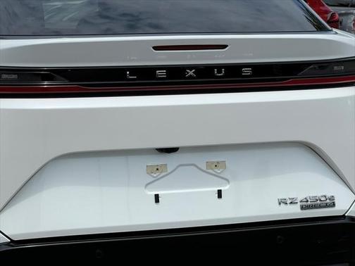 2023 Lexus RZ 450e Luxury