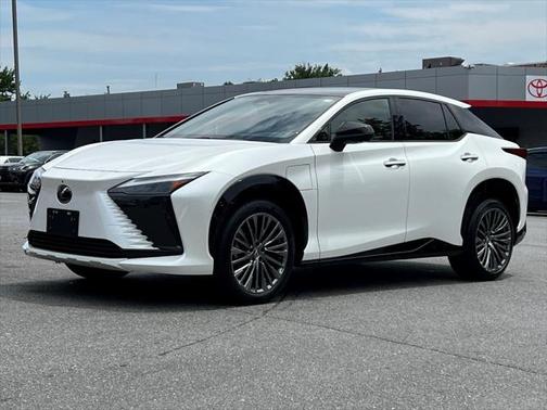 2023 Lexus RZ 450e Luxury
