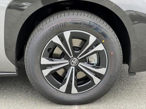 2025 Toyota bZ4X XLE
