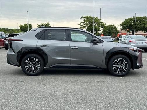 2025 Toyota bZ4X XLE