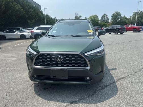 2024 Toyota Corolla Cross XLE