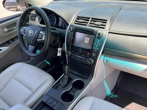 2016 Toyota Camry XLE