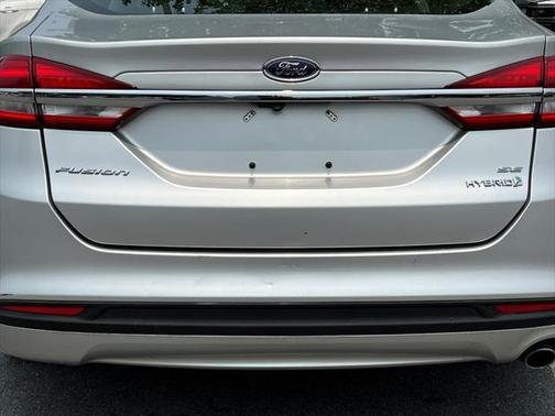 2017 Ford Fusion Hybrid SE